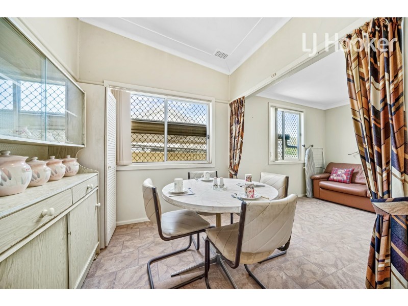 67 Madeline St, Fairfield West NSW 2165