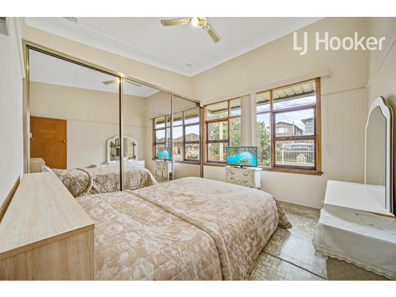 67 Madeline St, Fairfield West NSW 2165