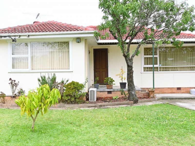 39 Baragoola Street, Fairfield West NSW 2165
