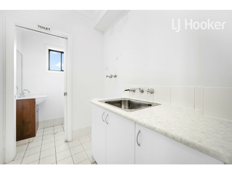 3/5 Webster Rd, Lurnea NSW 2170