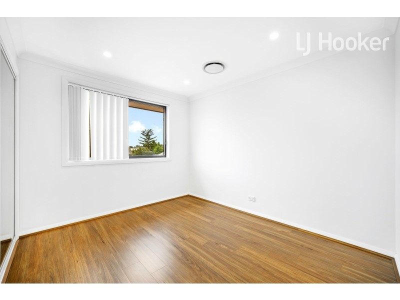 3/5 Webster Rd, Lurnea NSW 2170