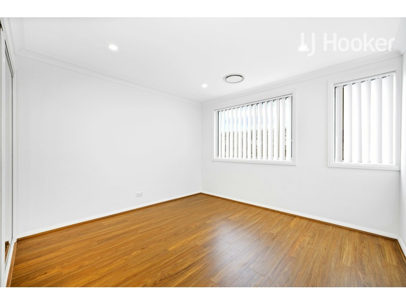 3/5 Webster Rd, Lurnea NSW 2170