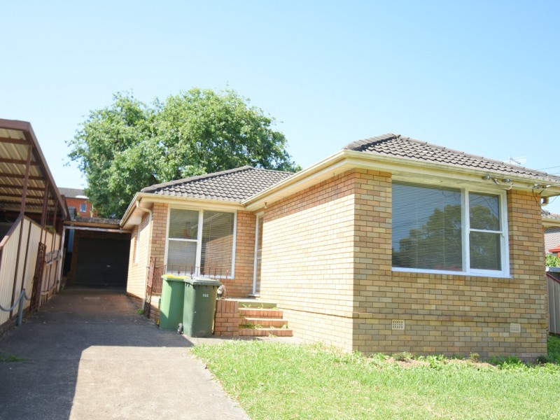 32 Stonehaven Parade, Cabramatta NSW 2166