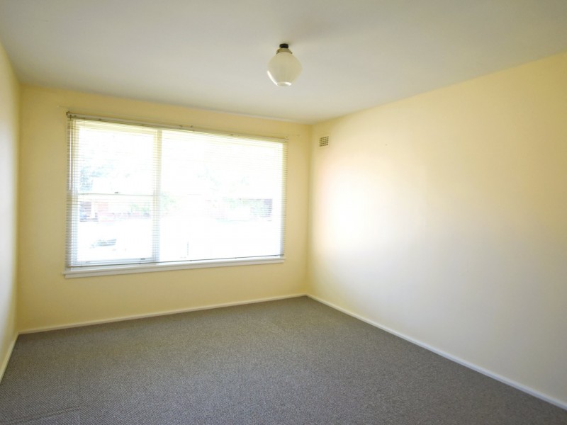 32 Stonehaven Parade, Cabramatta NSW 2166