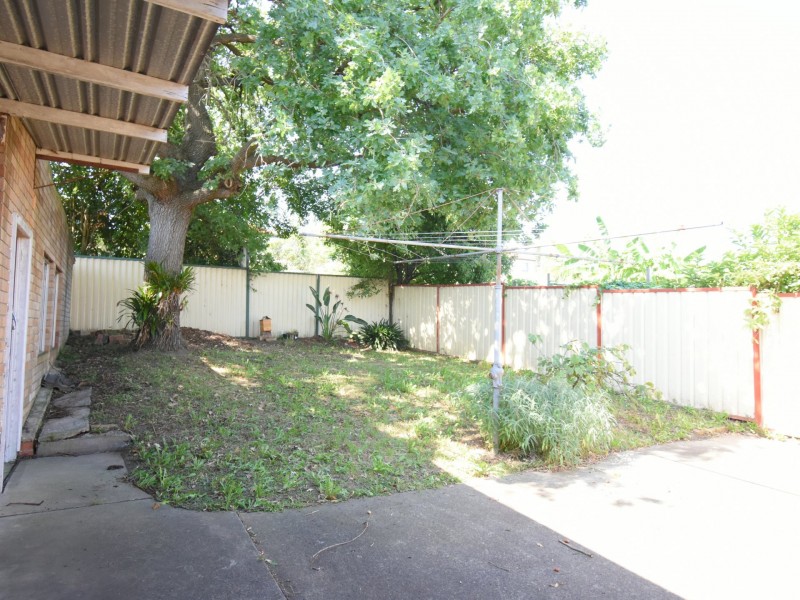 32 Stonehaven Parade, Cabramatta NSW 2166