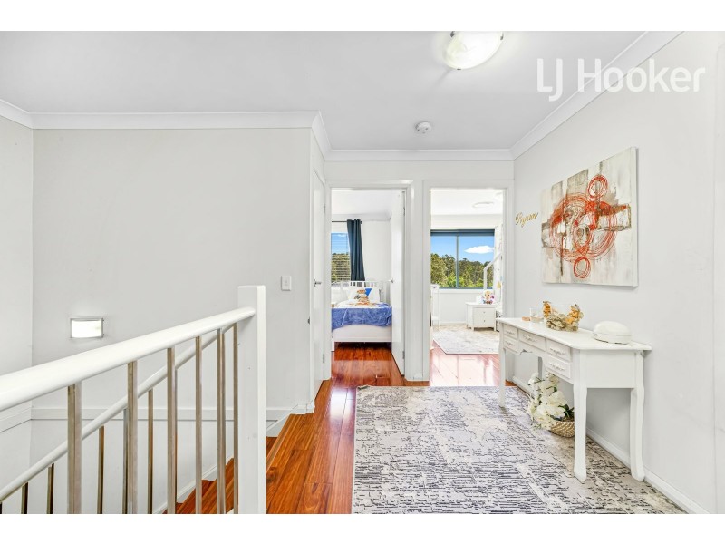 4 Glider Ave, Middleton Grange NSW 2171