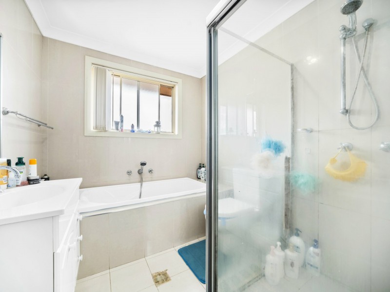 6a Foxlow St, Canley Heights NSW 2166