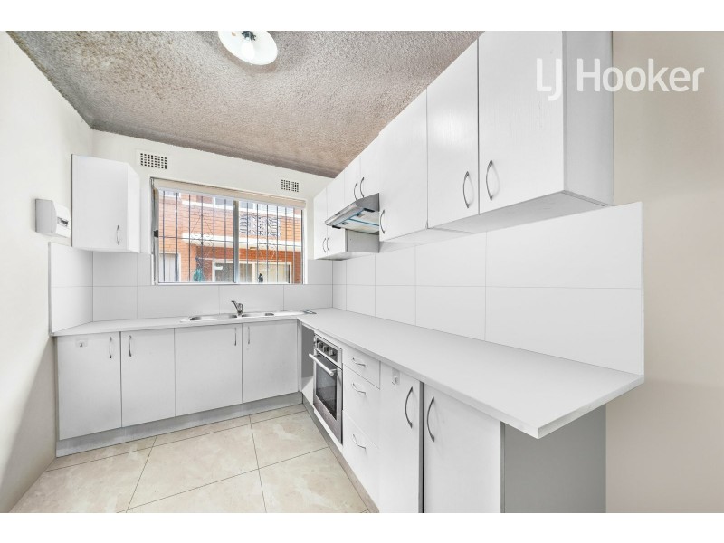 6/121 Longfield St, Cabramatta NSW 2166