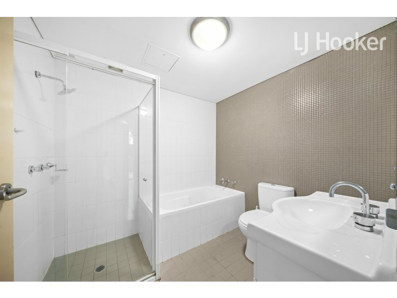 5/33 Lachlan St, Warwick Farm NSW 2170