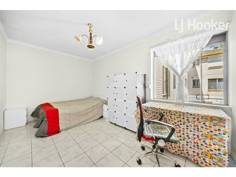 8/4 Mcburney Rd, Cabramatta NSW 2166