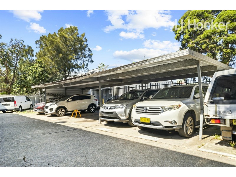 8/4 Mcburney Rd, Cabramatta NSW 2166