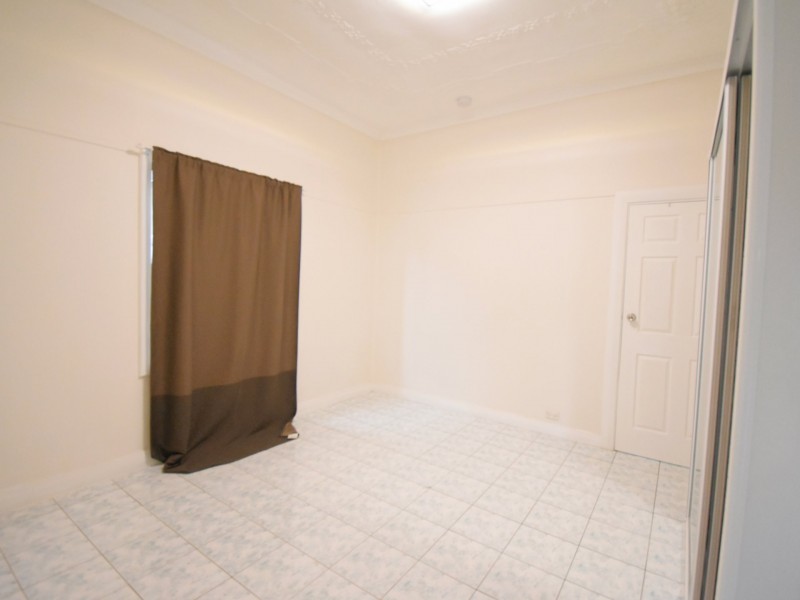 35 Orchard road, Fairfield NSW 2165