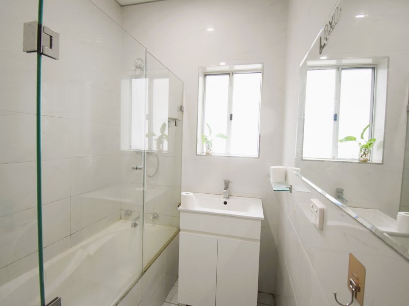 35 Orchard road, Fairfield NSW 2165