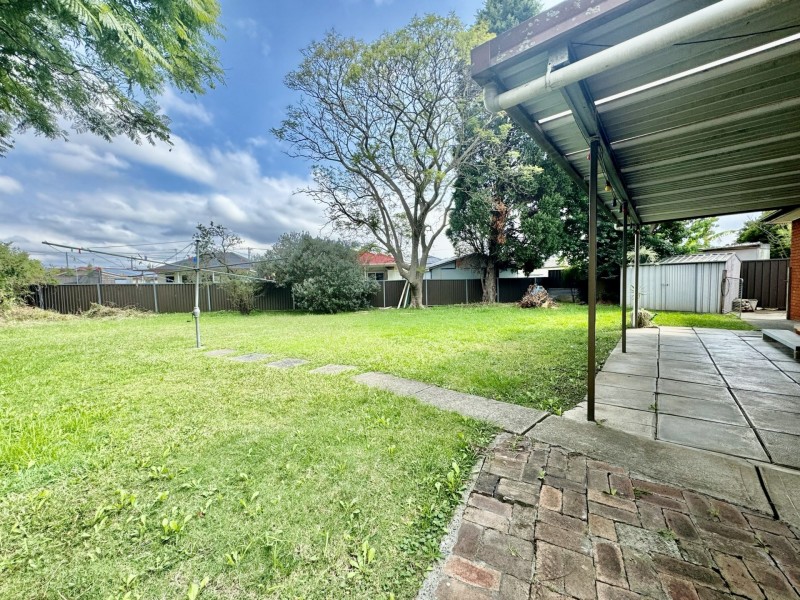 6 PAGE PLACE, Cabramatta West NSW 2166