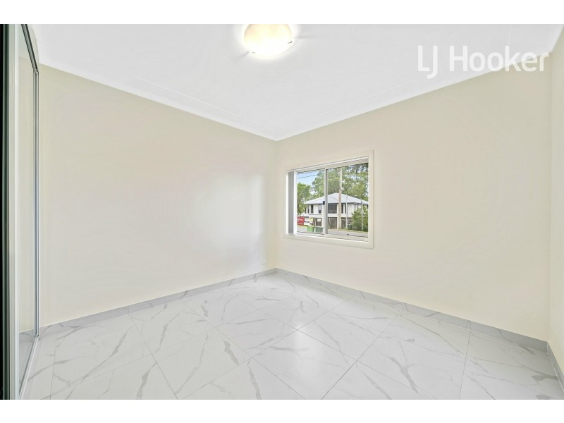 9 Woods Ave, Cabramatta NSW 2166