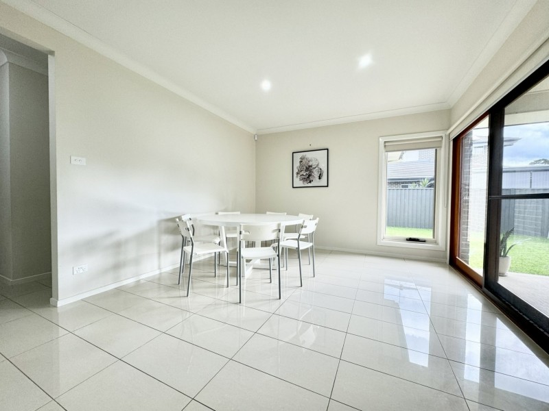13 JAMESTOWN AVENUE, Denham Court NSW 2565