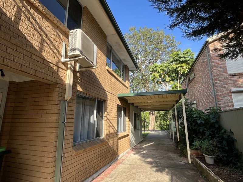 11 Waterside Crescent, Carramar NSW 2163