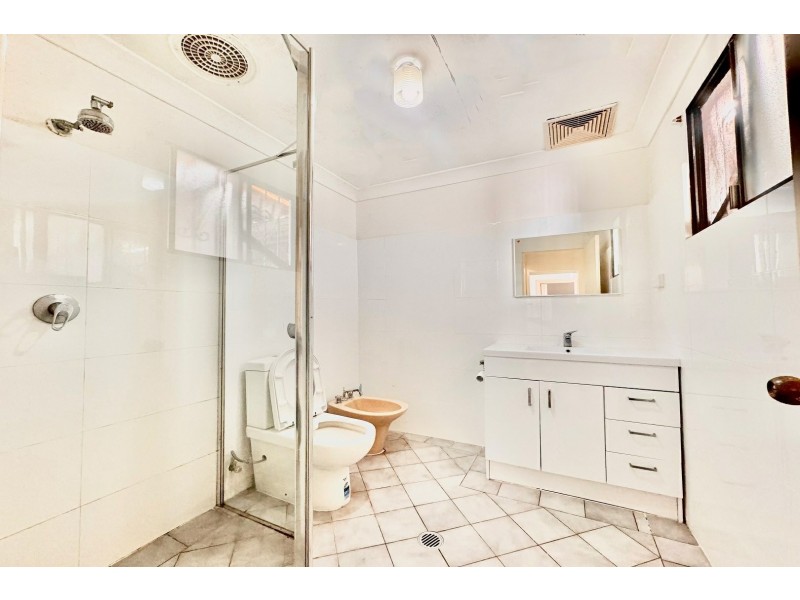 25 DESPOINTES STREET, Marrickville NSW 2204