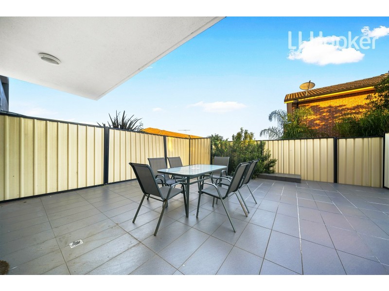 5/23 Mayberry Cr, Liverpool NSW 2170