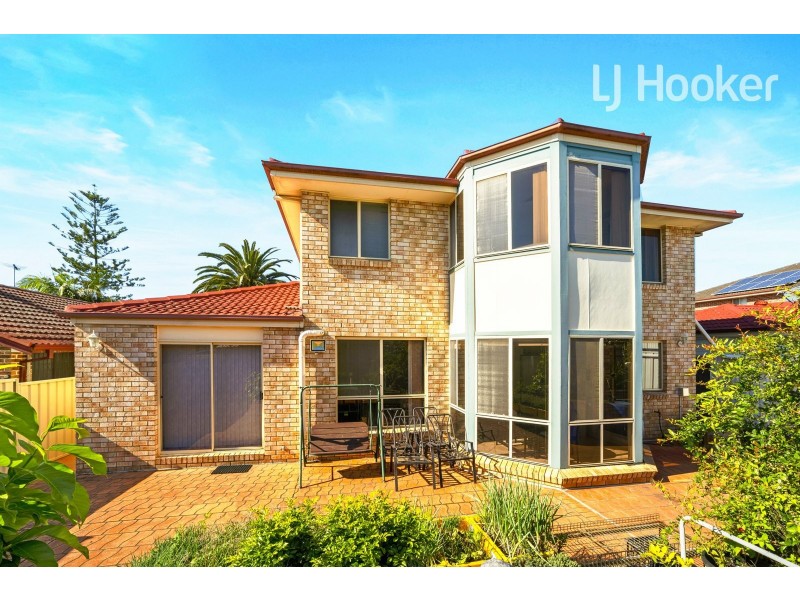 93 Sweethaven Rd, Edensor Park NSW 2176