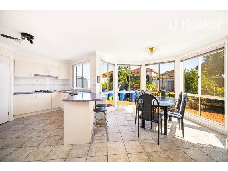 93 Sweethaven Rd, Edensor Park NSW 2176