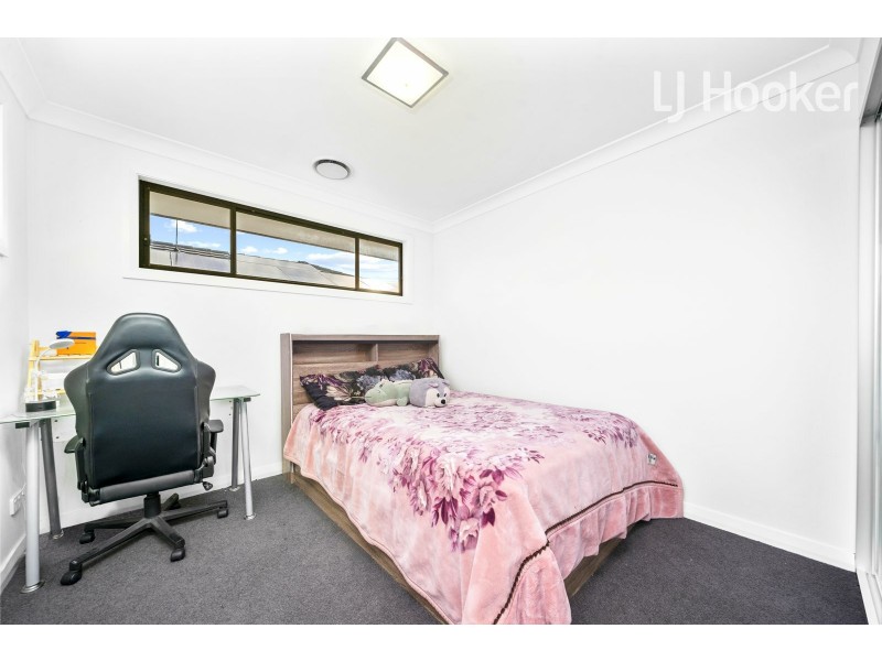 26 Newleaf Pde, Bonnyrigg NSW 2177