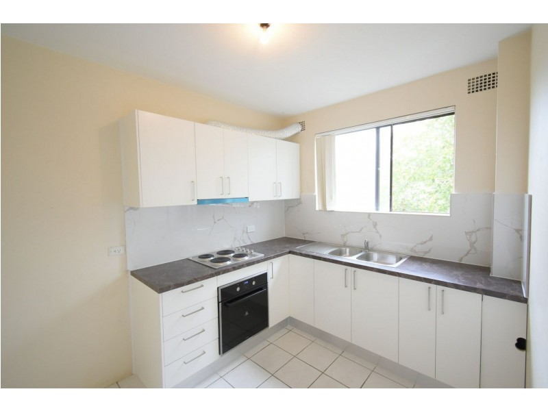 6/85 Longfield St, Cabramatta NSW 2166