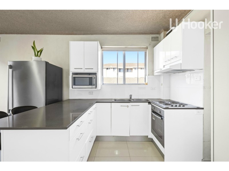 8/34 Mcburney Rd, Cabramatta NSW 2166