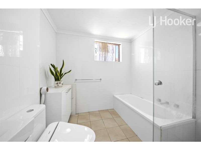 8/34 Mcburney Rd, Cabramatta NSW 2166