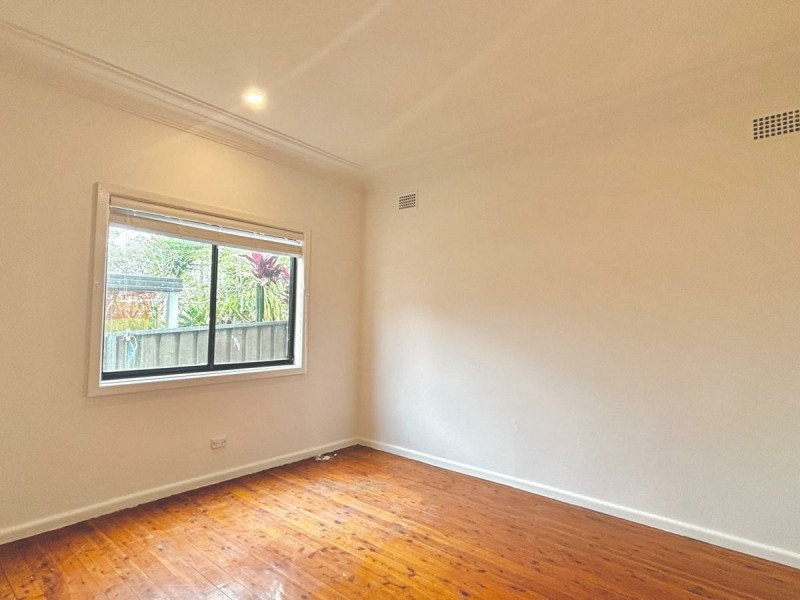 6 Woods Avenue, Cabramatta NSW 2166