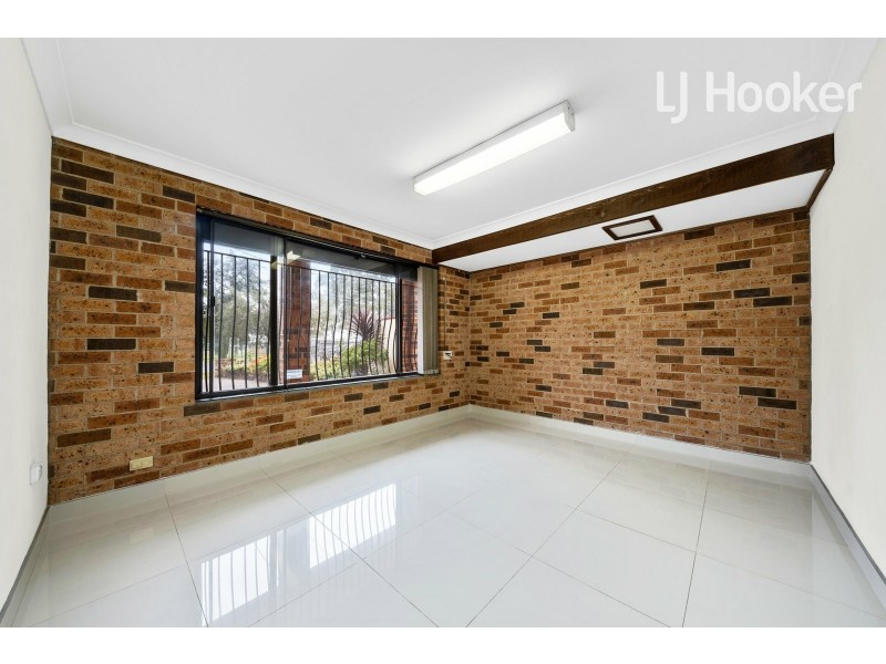 72 Denison St, Villawood NSW 2163