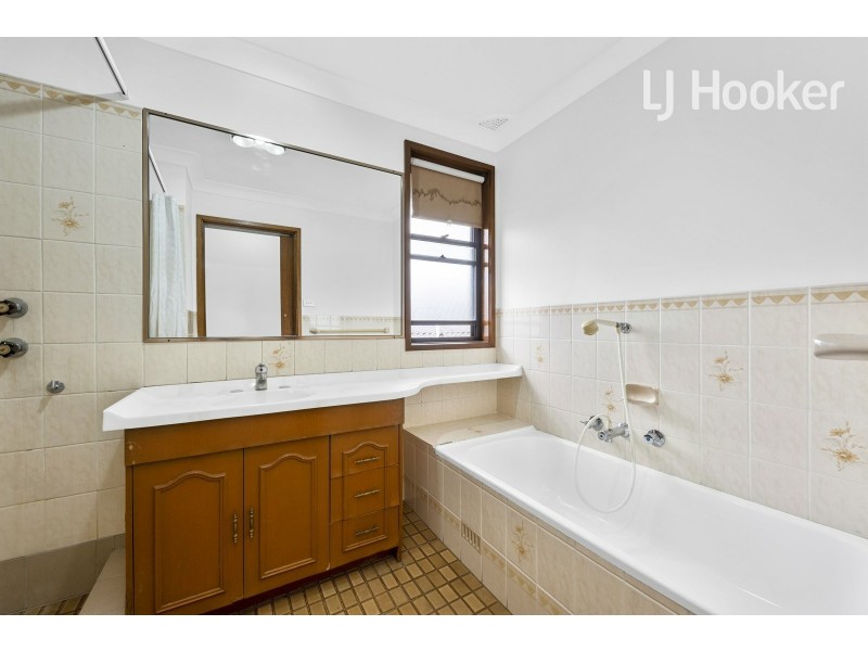 72 Denison St, Villawood NSW 2163