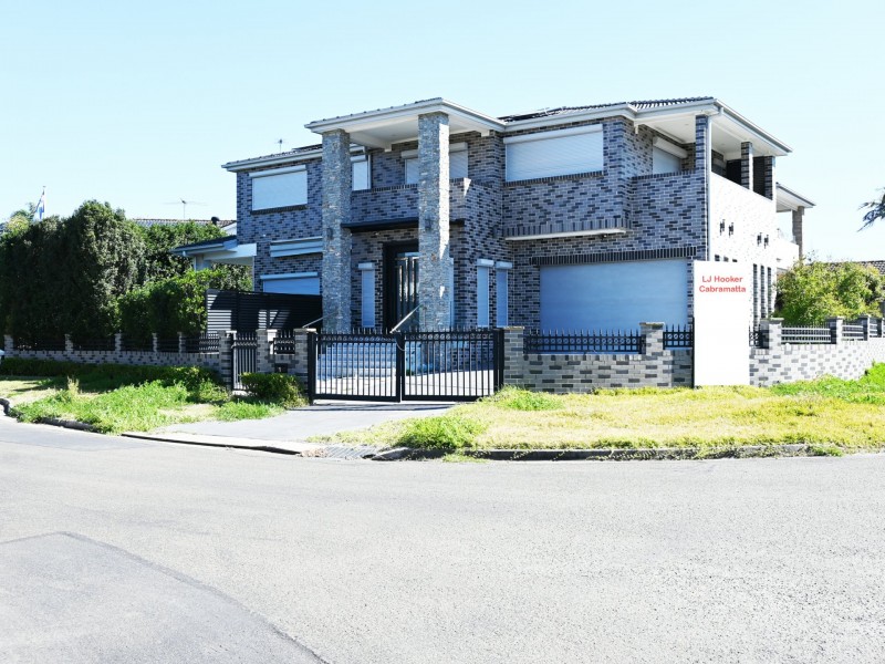 1 Newham Pl, Chipping Norton NSW 2170