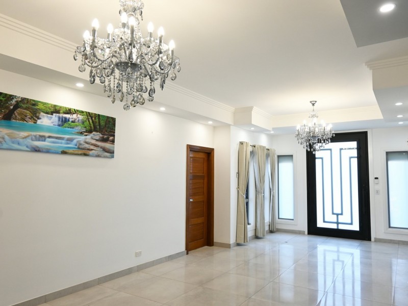 1 Newham Pl, Chipping Norton NSW 2170