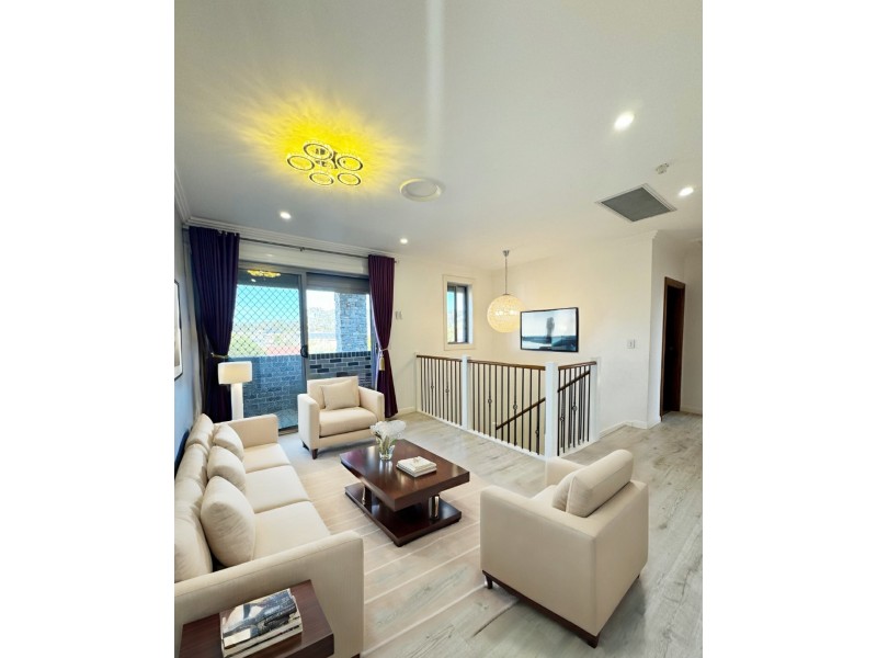 1 Newham Pl, Chipping Norton NSW 2170