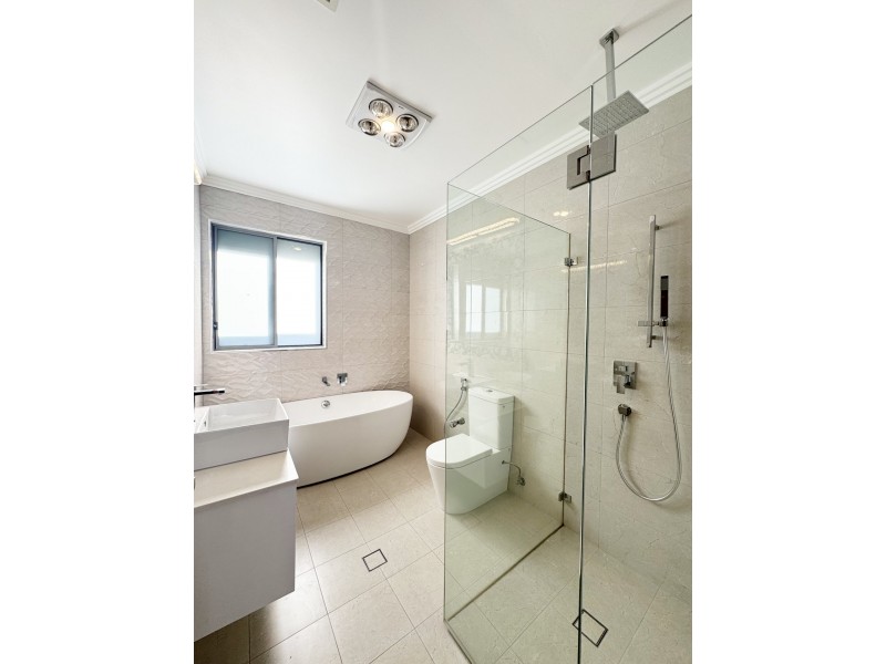 1 Newham Pl, Chipping Norton NSW 2170