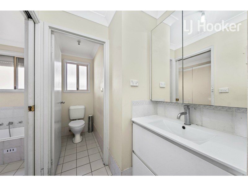 10 Inverell Ave, Hinchinbrook NSW 2168