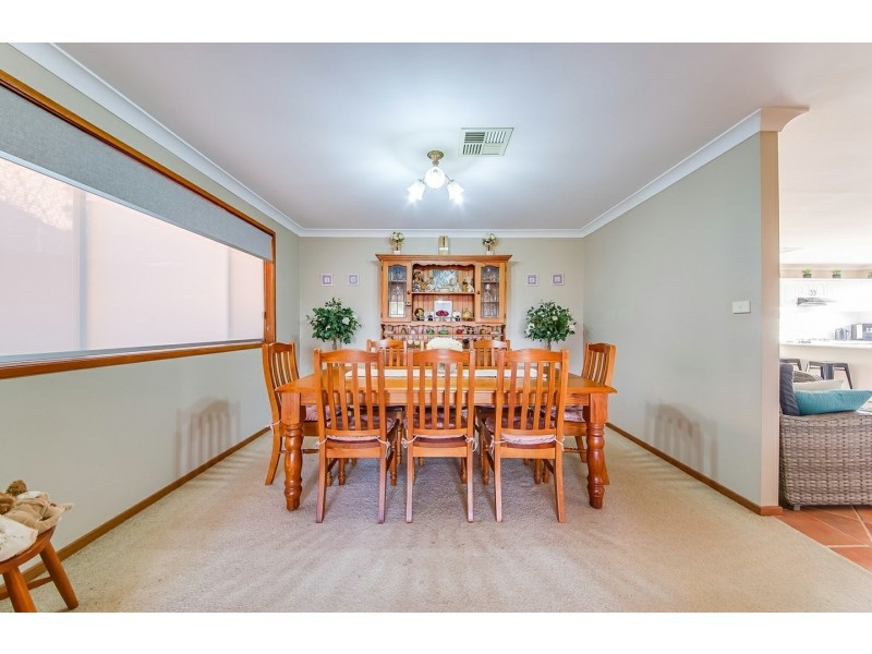 6 CORRYTON PL, Glen Alpine NSW 2560