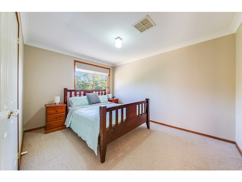 6 CORRYTON PL, Glen Alpine NSW 2560