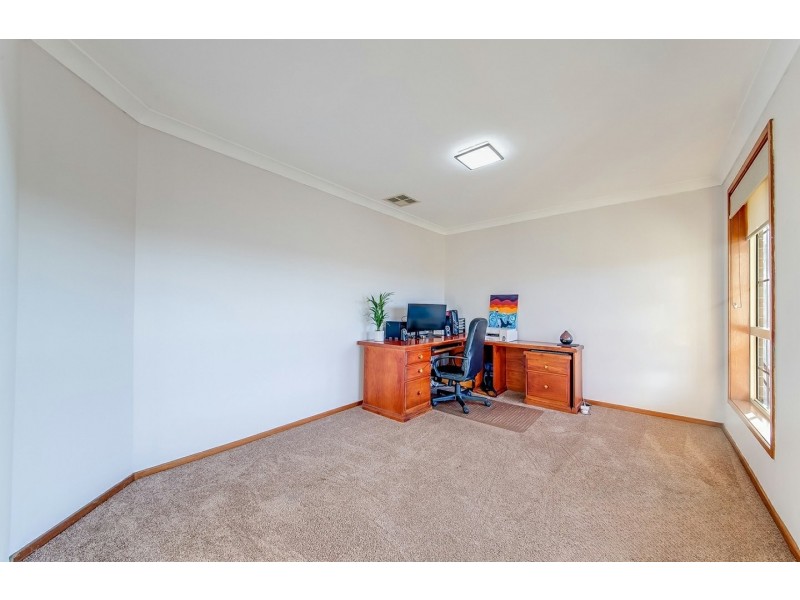 6 CORRYTON PL, Glen Alpine NSW 2560