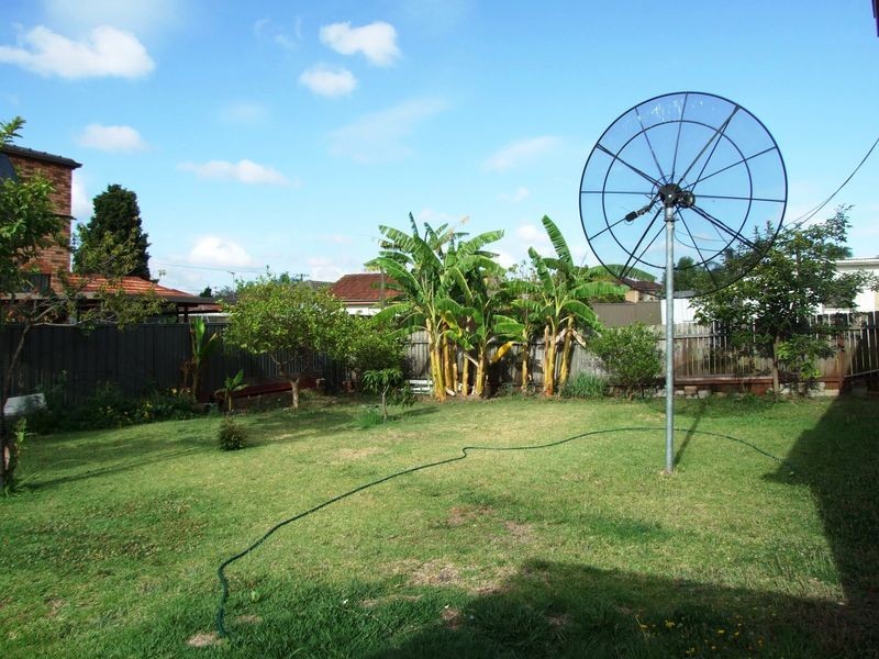 Fairfield West NSW 2165