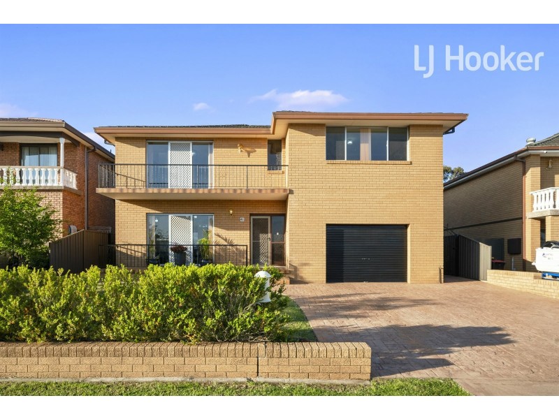 41 OLIVERI CRES, Green Valley NSW 2168