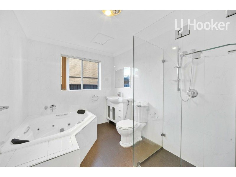 41 OLIVERI CRES, Green Valley NSW 2168