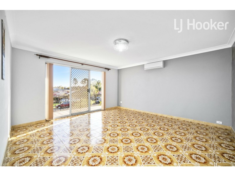 41 OLIVERI CRES, Green Valley NSW 2168