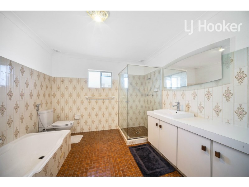 41 OLIVERI CRES, Green Valley NSW 2168