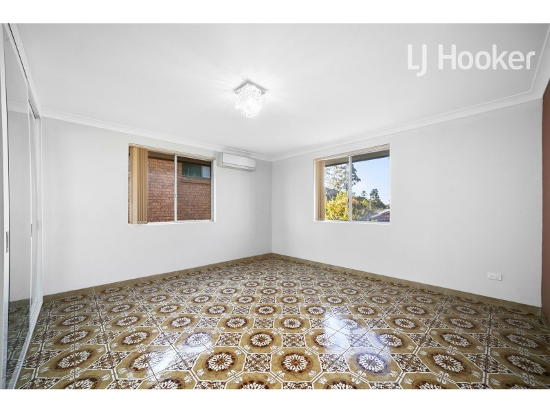 41 OLIVERI CRES, Green Valley NSW 2168