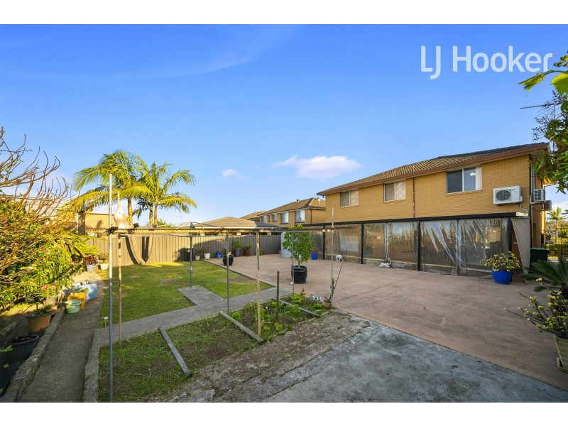 41 OLIVERI CRES, Green Valley NSW 2168