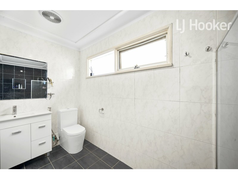 16 YOUNG ST, Mount Pritchard NSW 2170