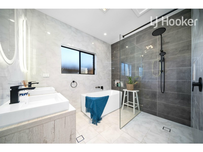 3B Butlers Close, West Hoxton NSW 2171