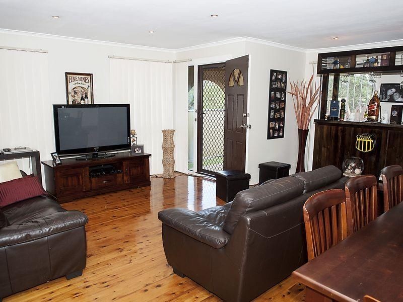 9 Cecil Place, Greenfield Park NSW 2176